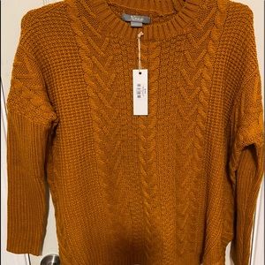Women’s Cozy Fashion Sweater (Size M)